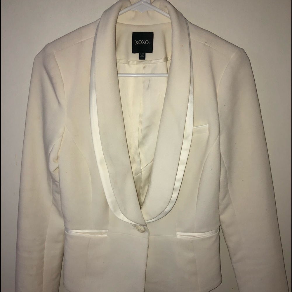 XOXO WHITE JACKET